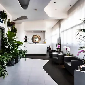 vizitați hotelul